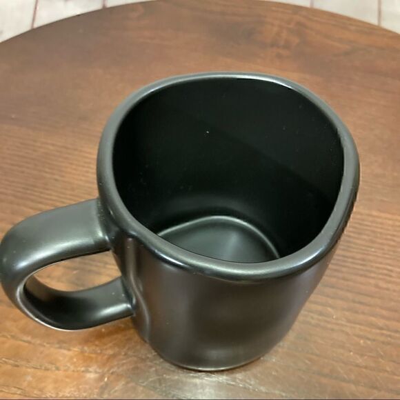 New RAE DUNN Artisan BLACK MUG “TIED THE KNOT” - Picture 2 of 4